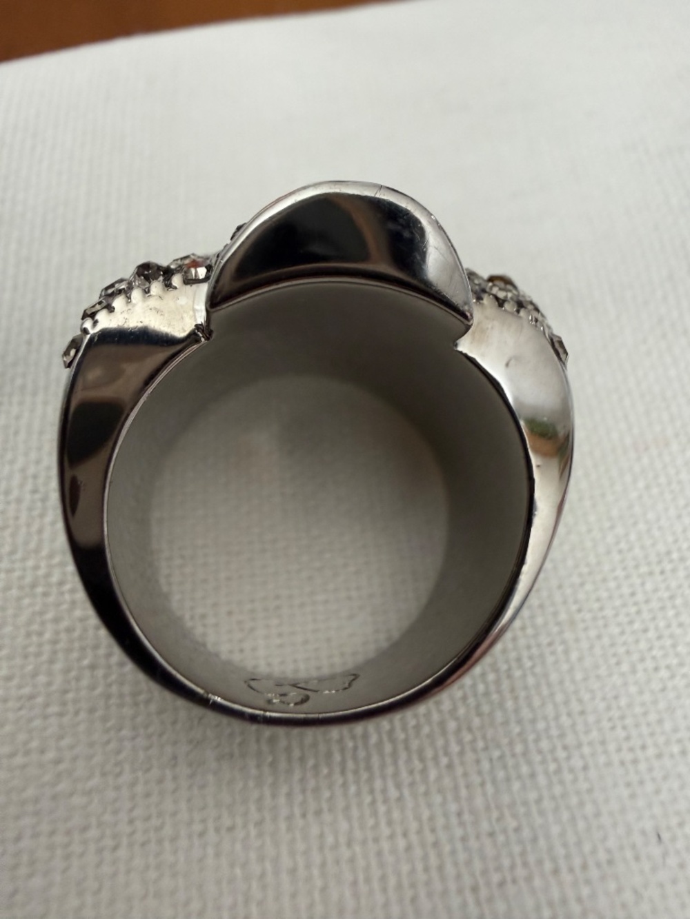 Swarovski Crystal Skull Pavé Statement Ring - Rare Gunmetal Tone Women's  Size 8 - Picture 11 of 12